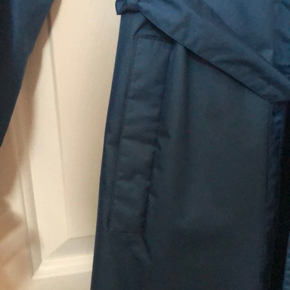 Junior, size 7/8, raincoat - Picture 5 of 8